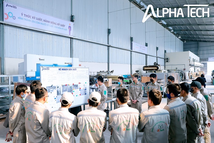 Đội ngũ nhân sự giàu kinh nghiệm tại công ty Alpha Tech