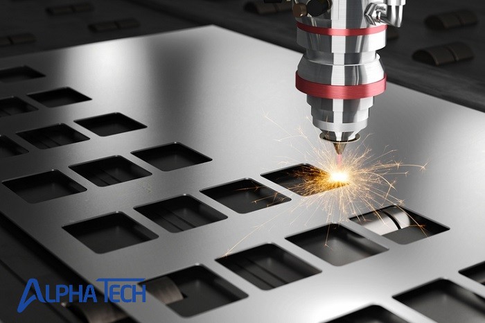 laser fiber và laser CO2 đều là những công nghệ gia công cắt kim loại tốt nhất hiện nay